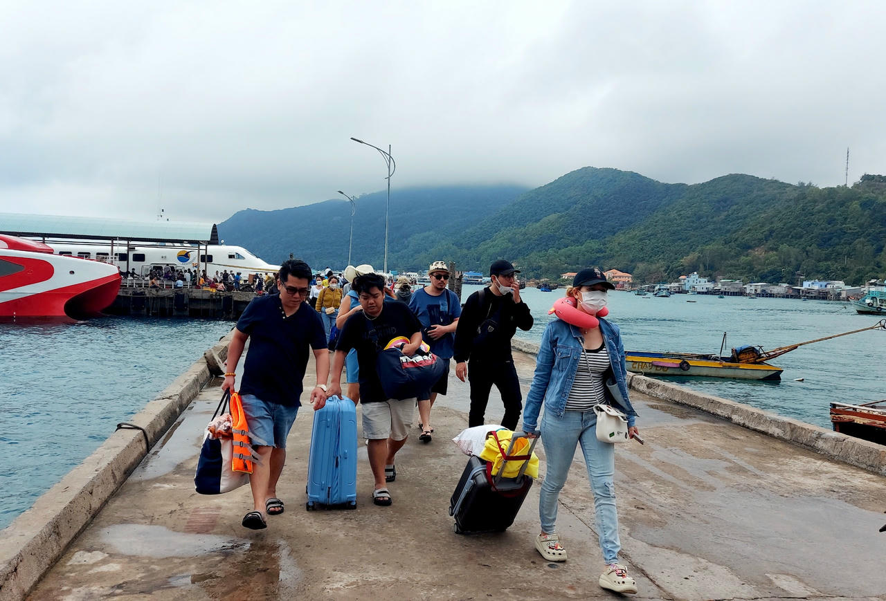 Định hướng phát triển mạnh về du lịch